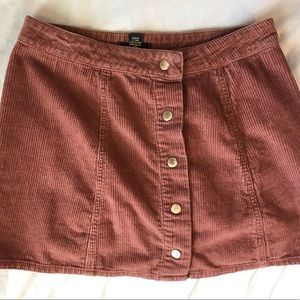 Corduroy Button-Up Skirt from Forever 21🍑